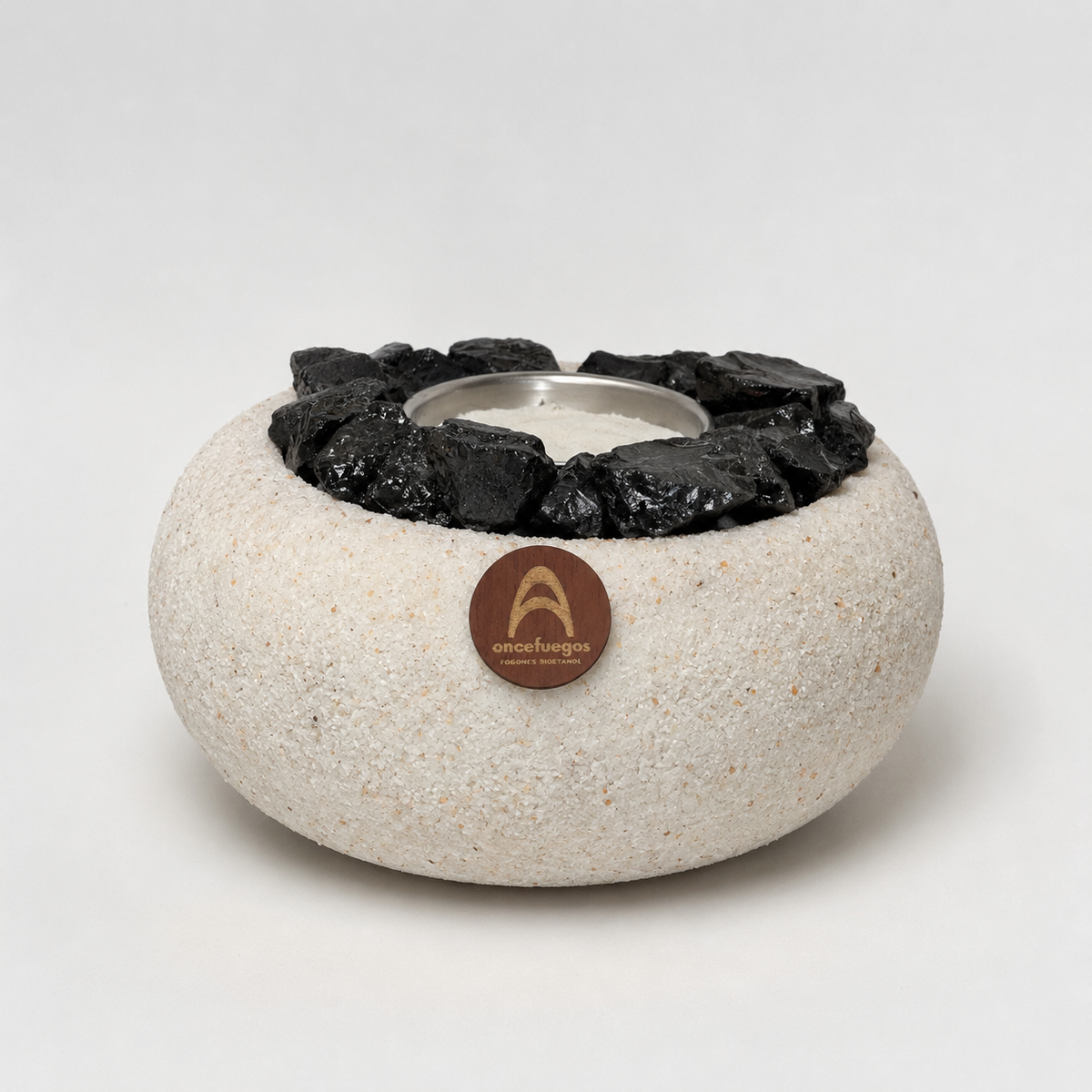Elquí Mediano Obsidiana sobre fondo gris claro: cuerpo claro con logo de madera y obsidiana negra